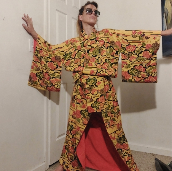 HoSt pIcK - Japanese silk Kimono w/ surreal mod ~ mid century floral pattern - Picture 6 of 16